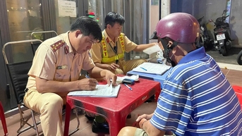 Nói quên đặt xe ôm công nghệ, người đàn ông "mất" 7 triệu đồng