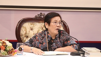 Những hạnh phúc eo thẹo và muộn mằn