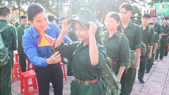Cảnh báo 'học kỳ quân đội' giả, lừa phụ huynh