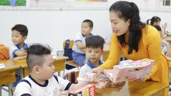 Tin tức sáng 8-2: Đề xuất chế độ nghỉ hưu ở tuổi cao hơn đối với nhà giáo