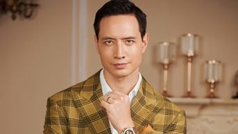 Kim Lý diện suit khoe phong độ tuổi 41