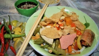 Mì Quảng chay cho rằm tháng giêng