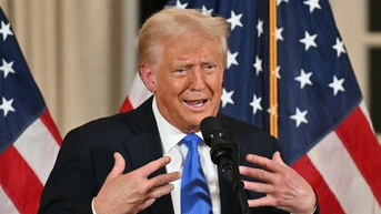 Donald Trump tuyên bố sa thải Hội đồng quản trị Trung tâm Kennedy