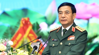 Bộ trưởng Bộ Quốc phòng Phan Văn Giang điện đàm với người đồng cấp Mỹ