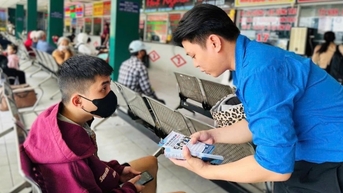 Người nhận trợ cấp thất nghiệp giảm 44%