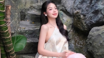 Những thiết kế váy áo dịu dàng, nữ tính cho hội làm đẹp tham khảo
