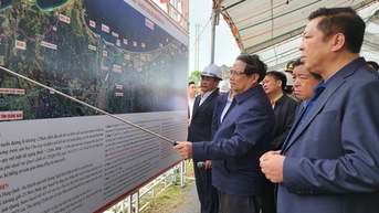 "강을 건너고, 다리를 놓고, 들판을 건너고, 흙을 버리는" 해안도로를 빠르게 건설하기 위해