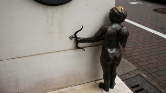 Ngày Valentine trên thế giới: Những phong tục tình yêu kỳ lạ đầy lãng mạn