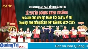 Khen thưởng học sinh, giáo viên đạt thành tích cao tại Kỳ thi chọn học sinh giỏi quốc gia THPT 