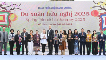 Gắn kết Quan Hợp Ngoại Giao
