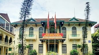 Sắp xếp lại các tổ chức chính trị-xã hội, hội quần chúng do Đảng và Nhà nước giao nhiệm vụ về trực thuộc Ủy ban Trung ương Mặt trận Tổ quốc Việt Nam