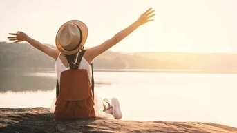 Thất nghiệp, hết tiền vẫn chốt kèo đi chữa lành