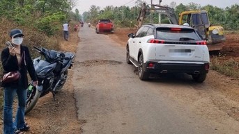 "Cò" đất nườm nượp đổ về buôn làng, chính quyền Đắk Lắk cảnh báo sốt ảo