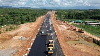 Gỡ nút thắt, tăng tốc hoàn thành 3.000km cao tốc