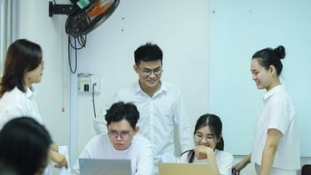 Vì sao học ngành xã hội nhân văn cũng phải biết công nghệ?