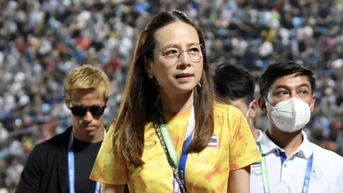 Madam Pang bật khóc khi tuyên bố khởi kiện cựu Chủ tịch FAT vì món nợ quá khủng