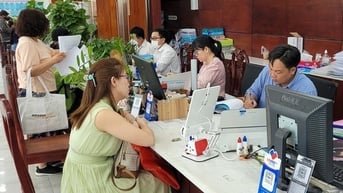Cán bộ xin nghỉ hưu trước tuổi được hỗ trợ tăng thêm khác nhau, Bộ Nội vụ đề xuất mức trần