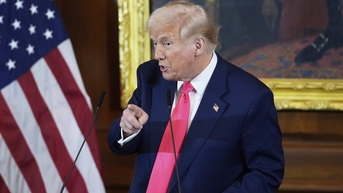 Ông Trump dọa tàn phá kinh tế Nga nếu ông Putin từ chối đề xuất ngừng bắn