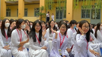 Chỉ đạo nóng của Giám đốc Sở GD-ĐT TP.HCM về thi lớp 10, thi tốt nghiệp THPT