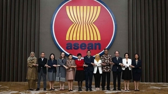이번 방문은 ASEAN에 대한 베트남의 강력한 의지를 확인시켜 줍니다.