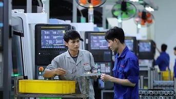 Sắp tăng lương tối thiểu 2025