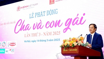 លើកតម្កើងសេចក្តីស្រឡាញ់ដ៏ពិសិដ្ឋរវាងឪពុក និងកូន