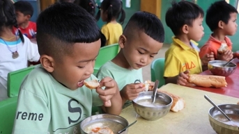Từ ngày 1/5, học sinh dân tộc thiểu số và miền núi được hỗ trợ tiền ăn, tiền nhà ở, hỗ trợ gạo