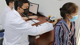 Cà Mau: Mỗi ấp, khóm được bố trí 2 nhân viên y tế
