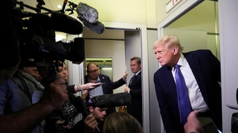 លោក Trump បានកំណត់កាលវិភាគដើម្បីពិភាក្សាអំពីអ៊ុយក្រែនជាមួយលោកពូទីននៅថ្ងៃស្អែក។