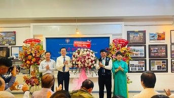 អបអរសាទរខួបលើកទី 72 នៃទិវាប្រពៃណីថតរូបវៀតណាម