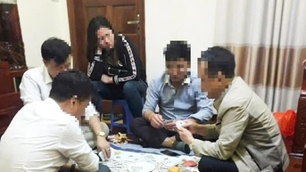 Kỷ luật 5 cán bộ
