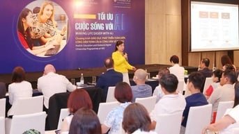Học sinh cần được dạy "bản lĩnh online" trước khi tiếp xúc AI