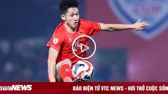 Cận cảnh Hai Long sút phạt tuyệt đẹp, tuyển Việt Nam dẫn trước Campuchia