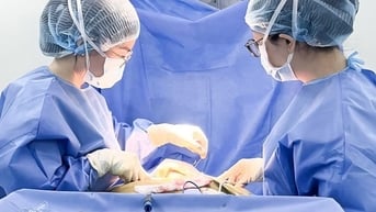 Người phụ nữ 54 tuổi phát hiện ung thư tuyến giáp từ dấu hiệu nhiều người Việt bỏ qua