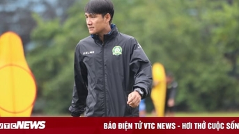 Đội Công Phượng chọn cựu Quả bóng vàng làm HLV tạm quyền