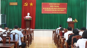 Ninh Phước: Học tập, quán triệt các nghị quyết, văn bản của Trung ương, Tỉnh ủy