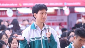 Chàng trai thích trò chuyện lại băn khoăn về 'tương lai' ngành tâm lý học