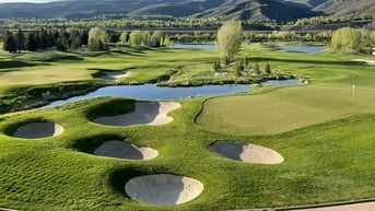 Điều bất ngờ ở các sân golf phục vụ giới nhà giàu