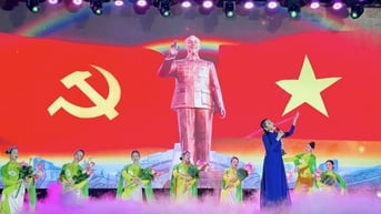 Đặc sắc chương trình nghệ thuật đặc biệt 'Sáng mãi trong tim'