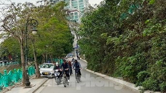 Cận cảnh tuyến đường ven Hồ Tây sắp mở rộng lên 21 mét bằng cầu cạn