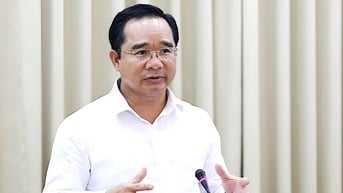 Điểm tên 18 đơn vị giải ngân không đạt, Chủ tịch TPHCM yêu cầu kiểm điểm