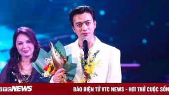SOOBIN lập hattrick, Tùng Dương vững 'ngôi vương' tại giải Cống hiến