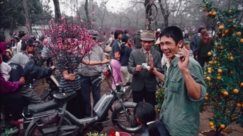 Hồi ức Tết xưa qua ống kính của nhiếp ảnh gia Anh