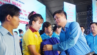 Tháng Công nhân 2025 với chủ đề 'Công nhân Việt Nam tiên phong bước vào kỷ nguyên mới'