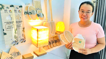 Khởi nghiệp xanh với xơ mướp: Từ giảng viên đến doanh nhân