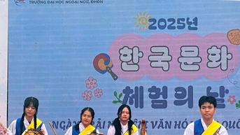 Gần 600 học sinh, sinh viên tham gia Ngày trải nghiệm văn hóa Hàn Quốc