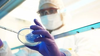 Xét nghiệm ADN, cô gái đau khổ phát hiện bí mật của gia đình