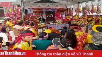 Trong dòng chảy lễ hội đầu năm (Bài 2): Gạn đục, khơi trong