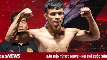 Lê Văn Tuần 'lật kèo' ngoạn mục, võ sĩ Trung Quốc xin thua