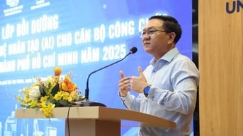 Lần đầu tiên công chức TP HCM được đào tạo AI bài bản